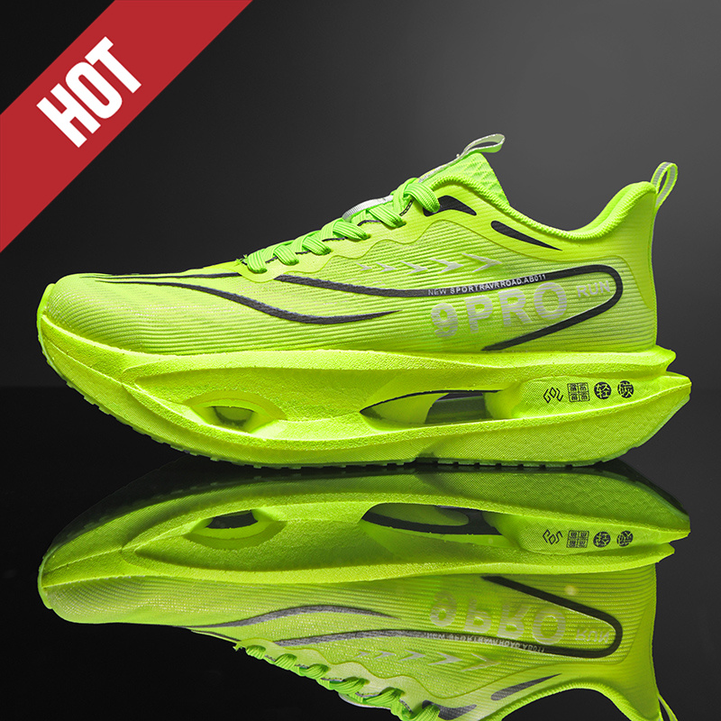 ランニングシューズ カーボンボード 特殊マラソン メンズ ス - Running Shoe Carbon のレビューと価格