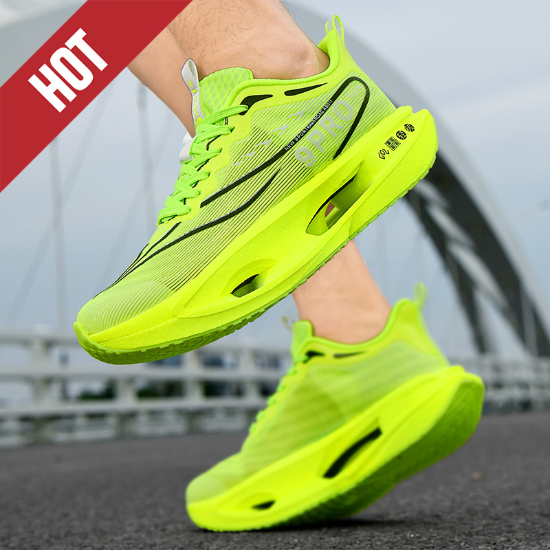 ランニングシューズ カーボンボード 特殊マラソン メンズ ス - Running Shoe Carbon のレビューと価格