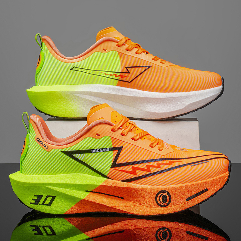 メンズスポーツランニングシューズ カーボンプレート マラソン - Running Shoe Carbon のレビューと価格